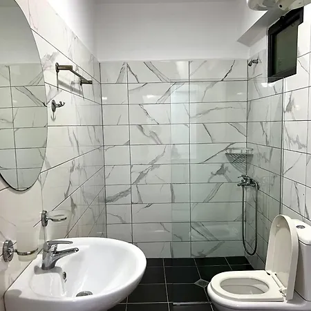K&v Sarandë